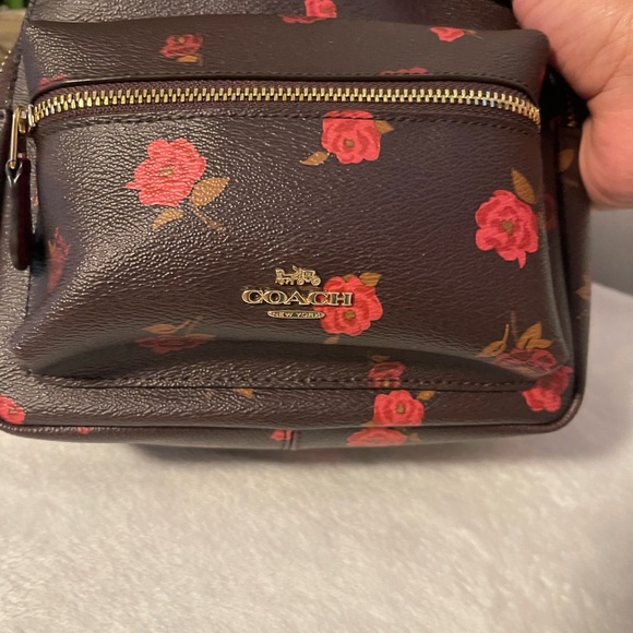 Coach Dark Brown Backpack with Red Floral Pattern no stains, no wear, almost new - Picture 3 of 16